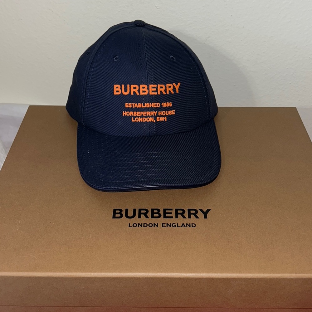 Burberry hat
